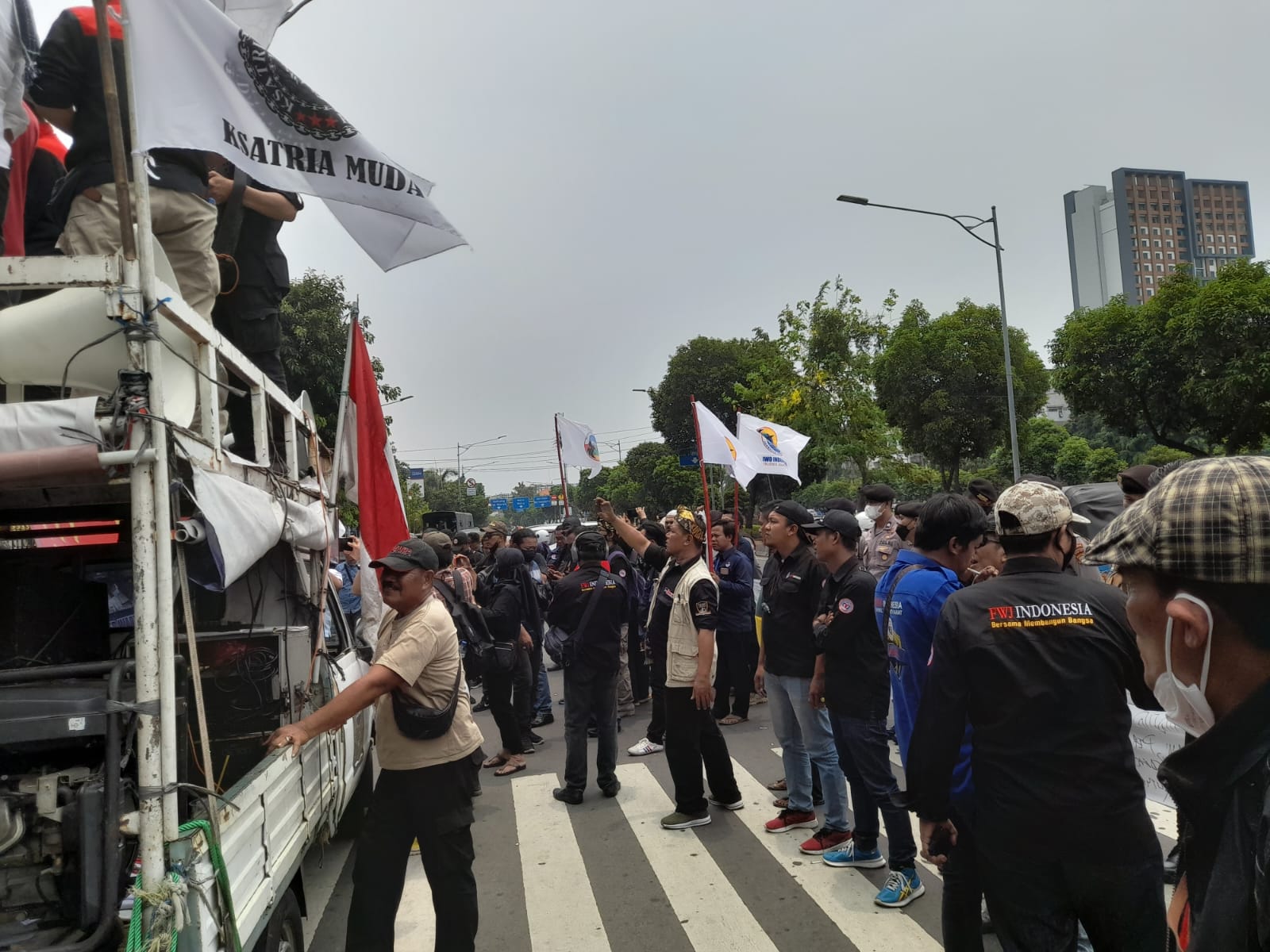 Aksi Wartawan Indonesia Bersatu di Mabes Polri dan Kemendagri Hasilkan Ini.