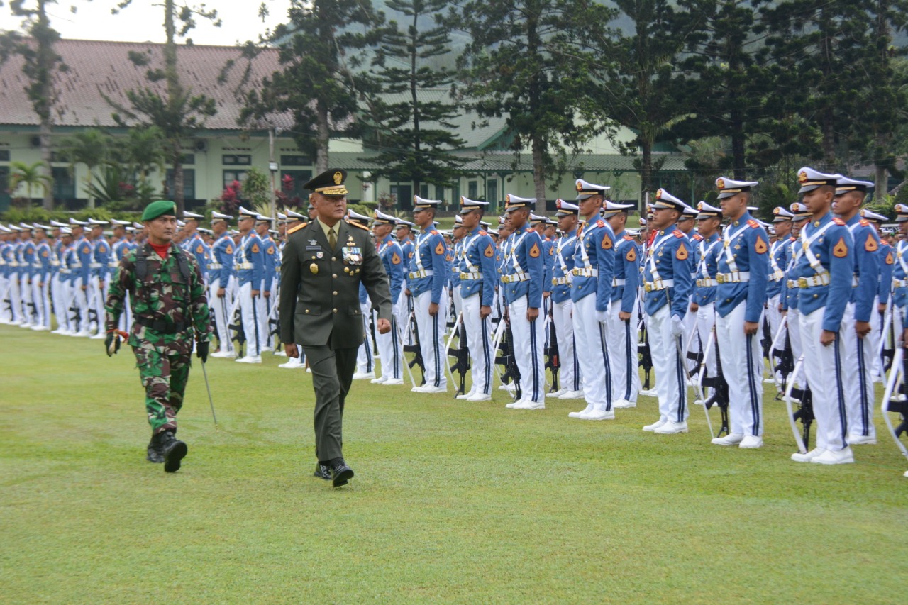 Akmil Peringati HUT TNI Ke-77