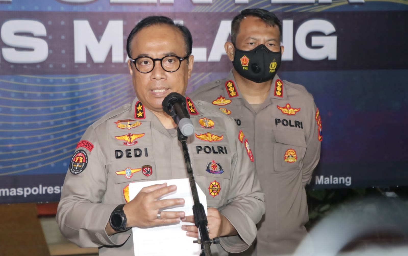 Polri Pastikan Tindak Tegas Pelaku Anarkis Di Luar Stadion Kanjuruhan.