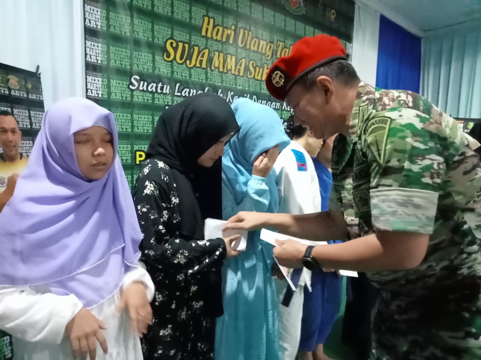 Kopassus Berikan Tali Asih Penyandang Disabilitas Tuna Netra