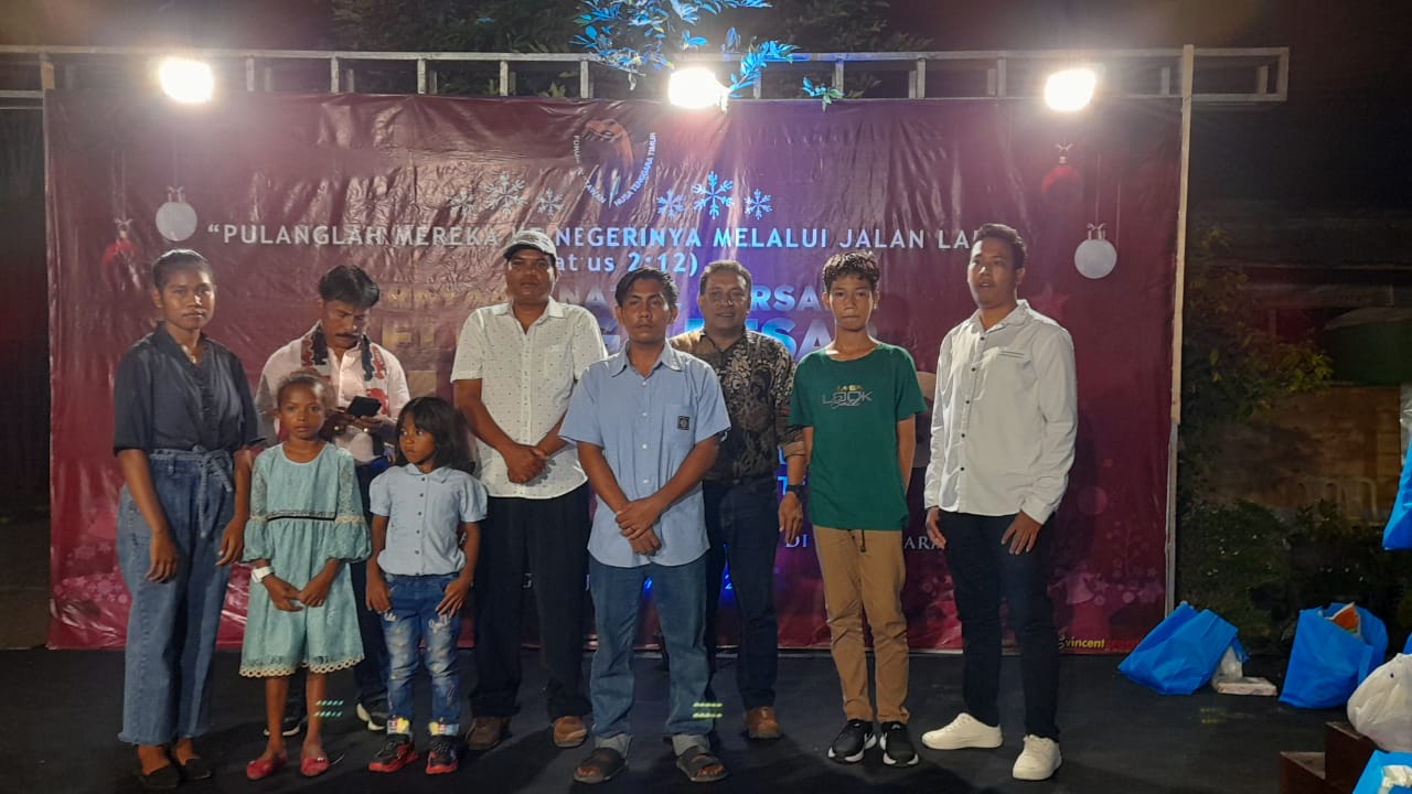 Ini yang Dilakukan Keluarga Besar Jurnalis NTT Saat Natal Bersama