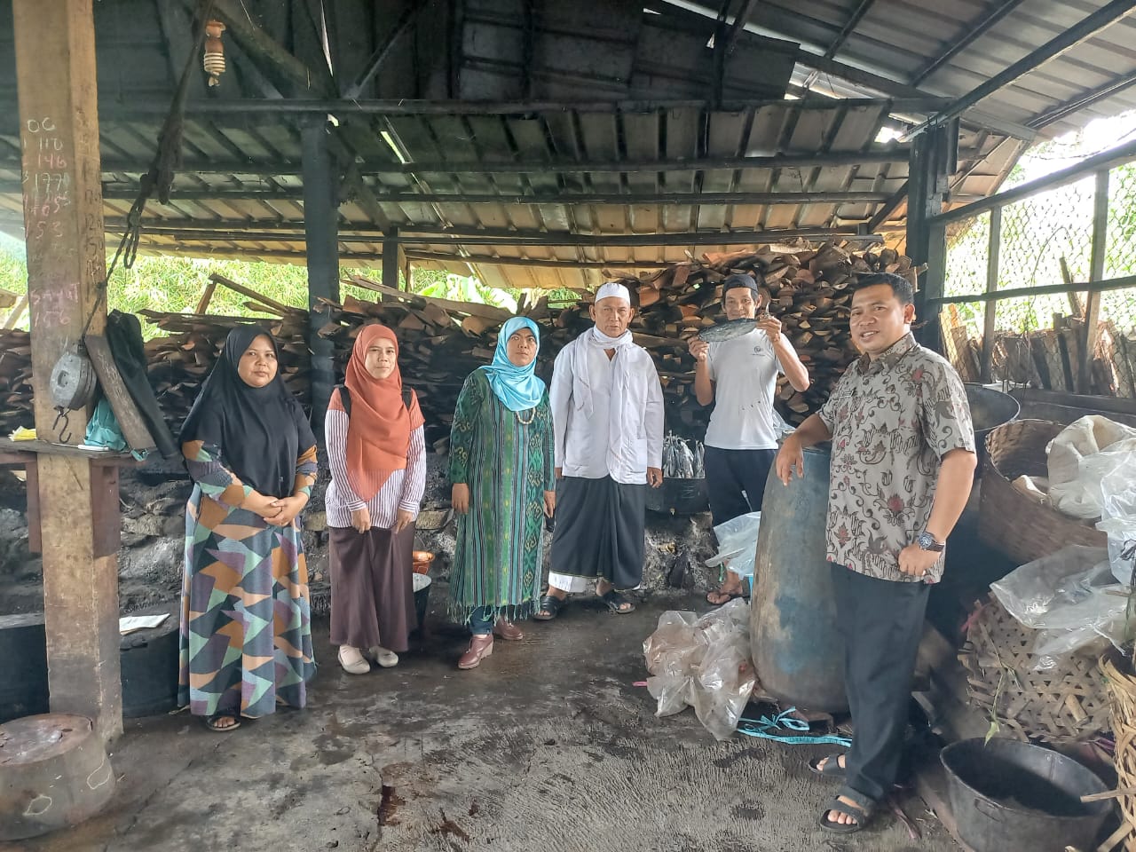 Pengelolaan Ikan Pindang di Cucurug Jadi Sasaran Pembinaan Dinas Perikanan Kabupaten  Sukabumi