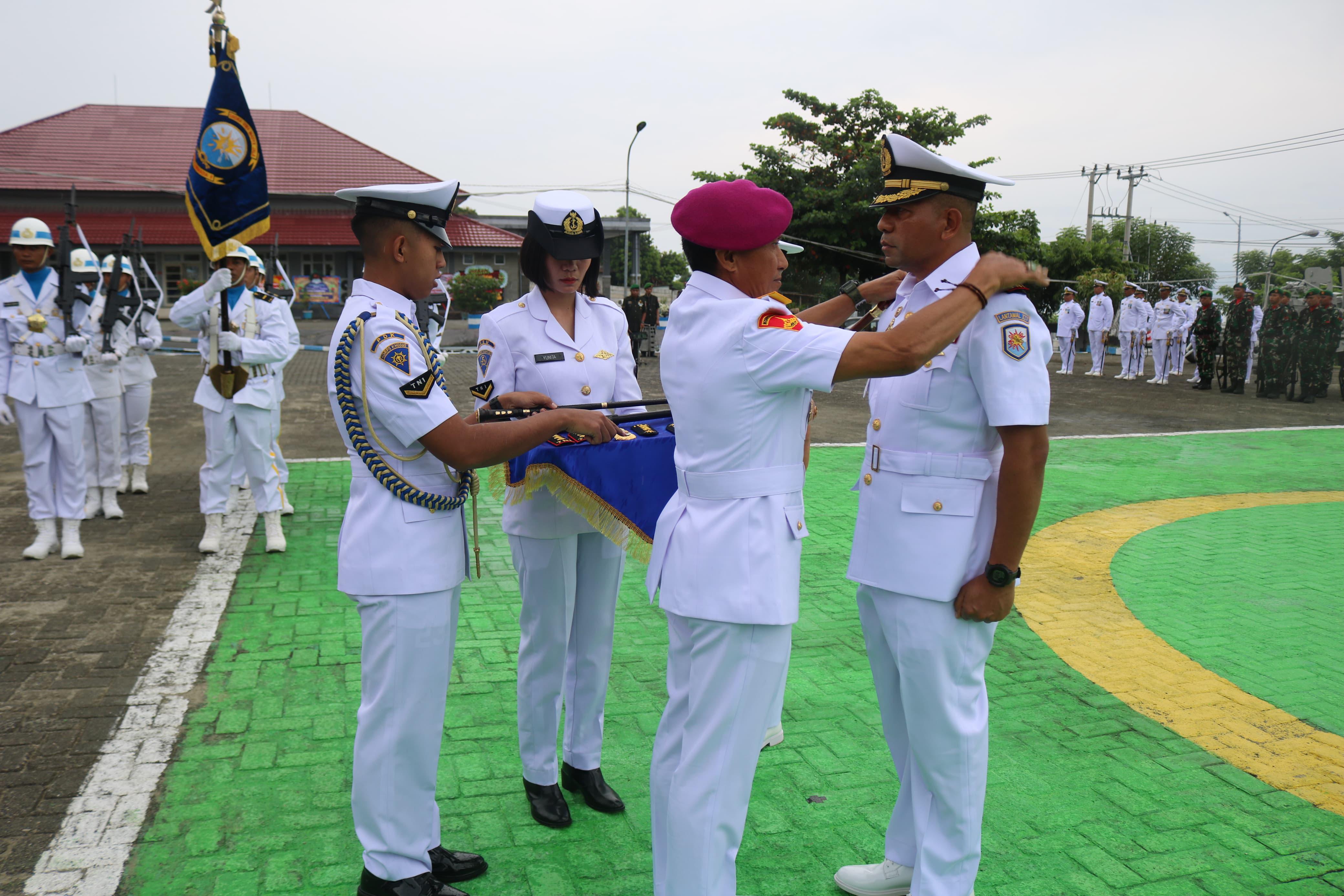 Pergantian Pucuk Pimpinan Pangkalan TNI Angkatan Laut Palu, Komandan Lanal Siap Dukung Pemda Sulawesi Tengah Tegakkan Keamanan Laut