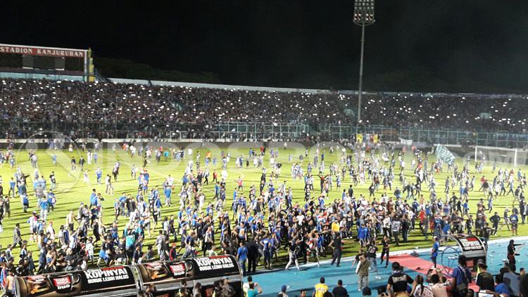 Konferensi PERS KAPOLDA JATIM terkait kerusuhan Stadion Kanjuruan Malang